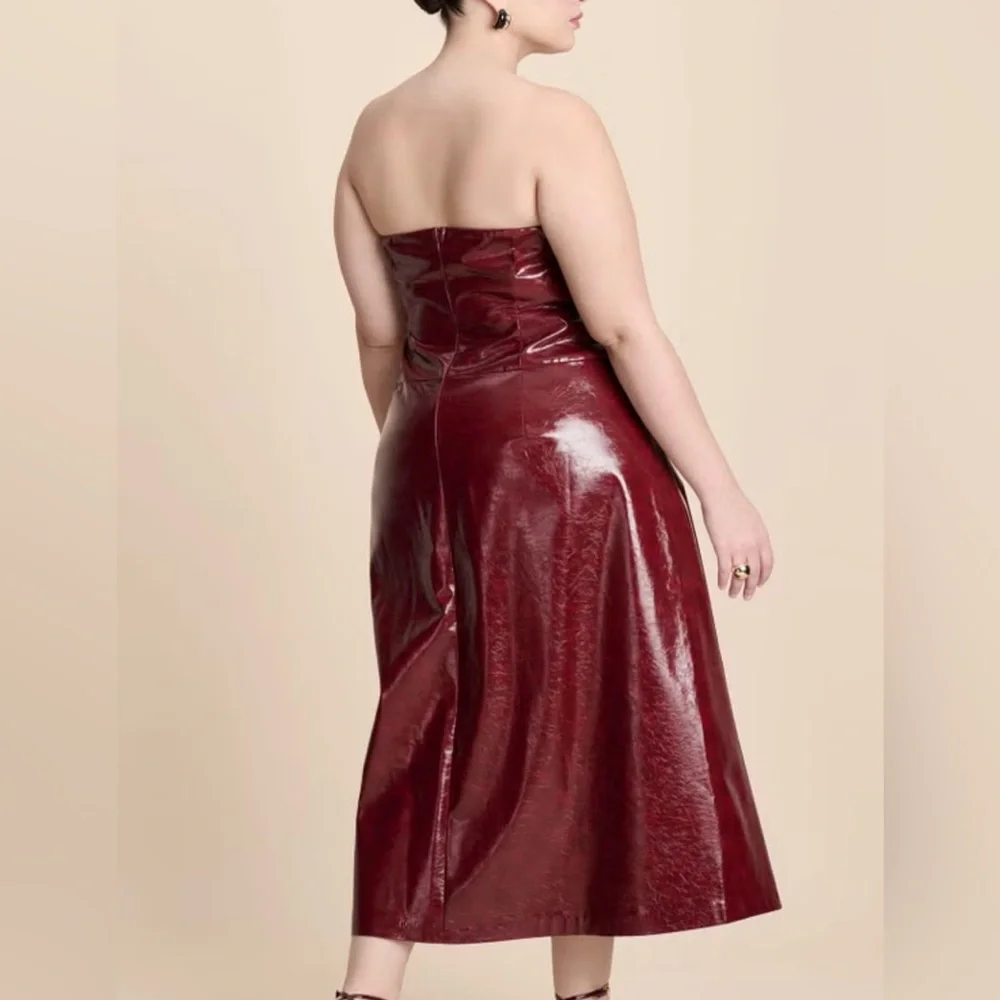 New Eloquii Textured Faux Leather Dress With Cup Detail size 18 - Picture 4 of 4